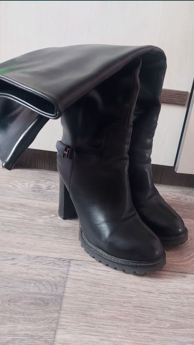 Продам  зимние сапоги