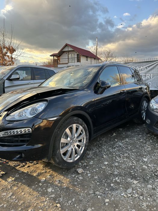 Capac Cotieră piele neagră Porsche Cayenne 2012
