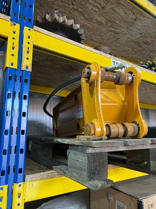 Picoane Excavator si Bukdoexcavator