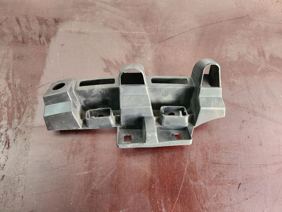 Suport Far Dreapta Renault Scenic 3 Grand Scenic 3 An 2008-2009-2010-2011-2012 Dezmembrez Renault G