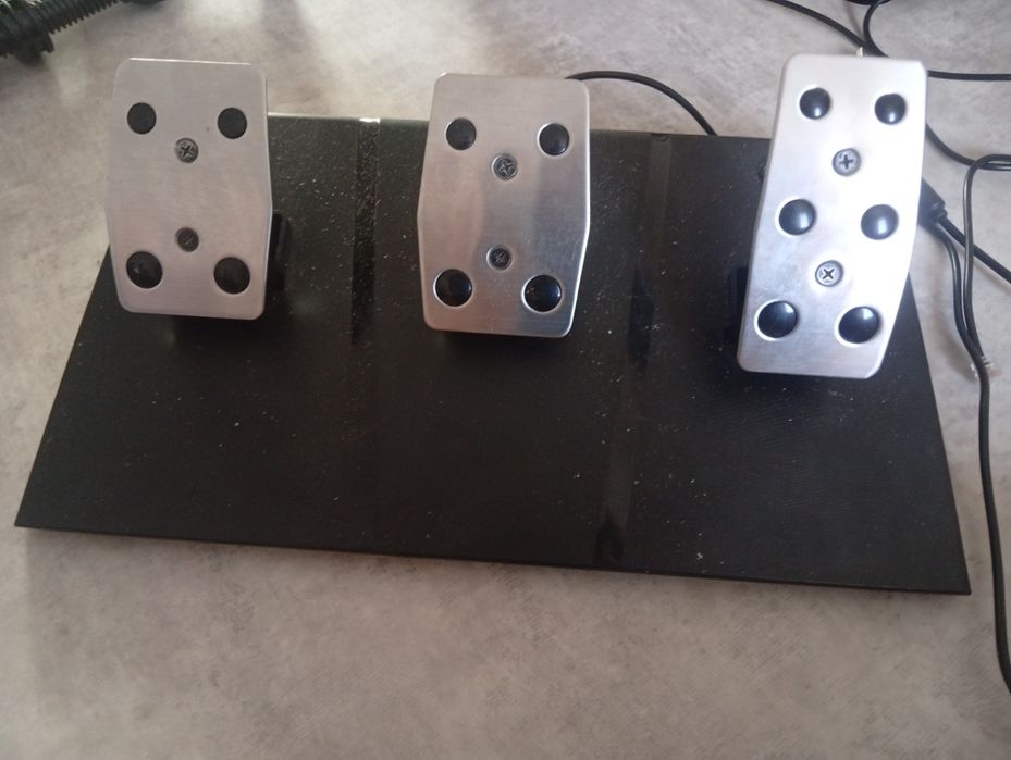 Продам игровой руль