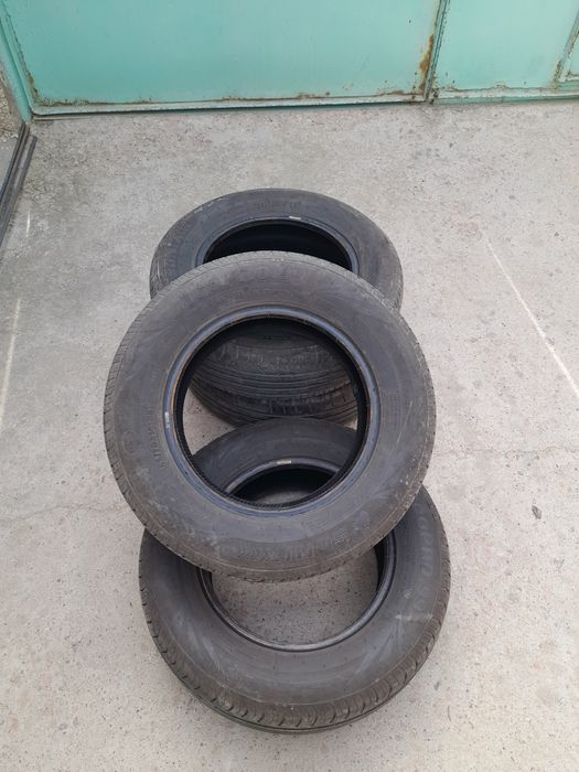 Шины летние комплет