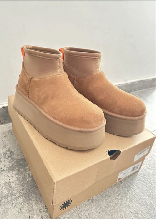 Ugg Mini Dipper marimea 38