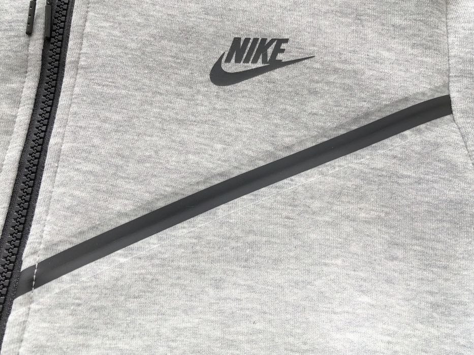 Hanorac nike tech gri