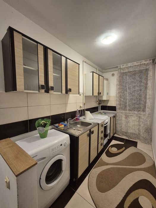 Închiriez apartament cu 1 cameră decomandat
