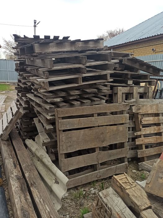 Поддоны б/у отдам бесплатно