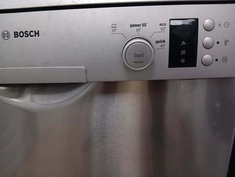 Сива свободно стояща съдомиялна Бош Bosch 60 см 24месеца гаранция!