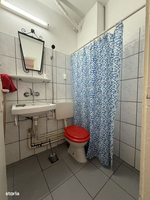 Apartament cu o camera, etaj 3, bloc izolat - Olimpia Stadion