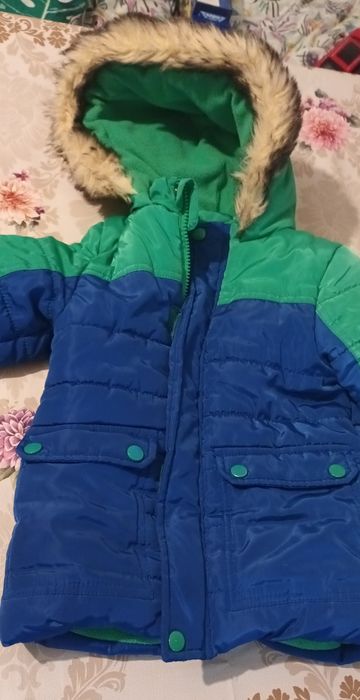 Geaca verde cu albastru marime 98