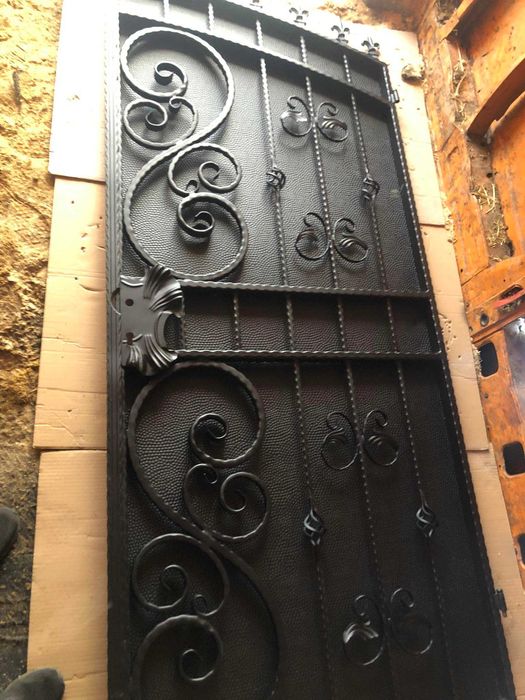 Врати от ковано желязо, порти, портали, по ваш дизайн