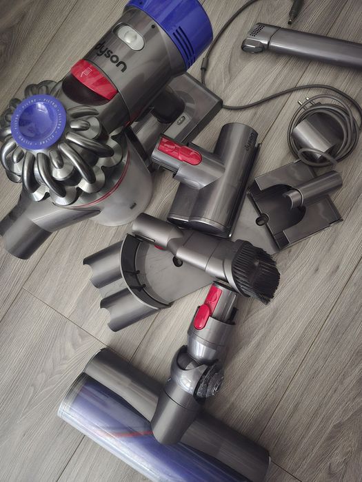 Aspirator vertical Dyson V8 Animal+