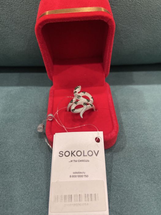 Серебряное кольцо новое