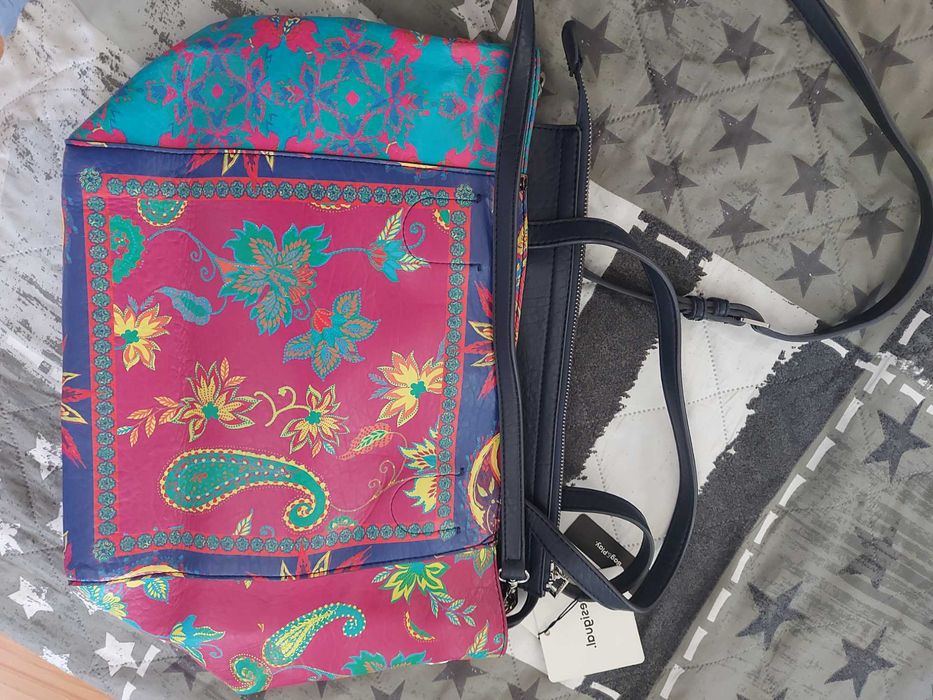 Чанта desigual нова