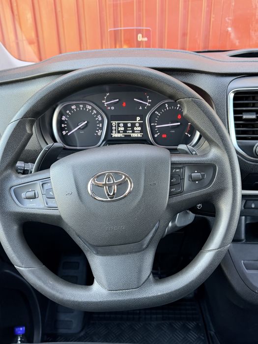 Toyota Proace 2.0D Automat 8+1 locuri nu Vito nu V class nu Transpo