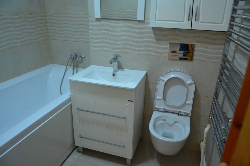 Inchiriere apartament 2 camere zona Toamnei 60 mp