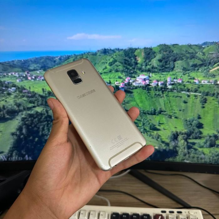 Samsung Galaxy A6 ideal