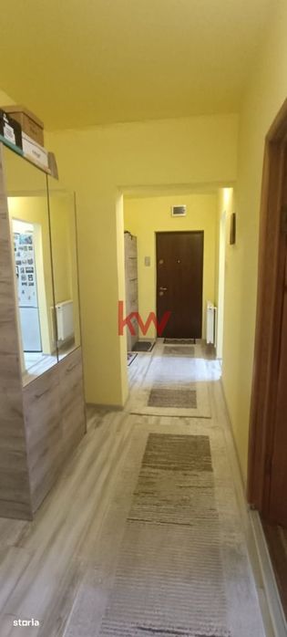 Apartamente 4 camere Cug, 2 bai, 2 balcoane, la strada principala!