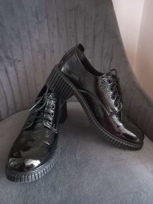 Pantofi piele cu șireturi