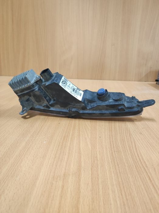 Десен халоген LED за BMW i3 / БМВ и3