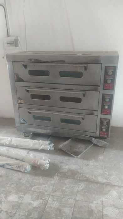 srochna!!! lavash, hamir, zuvala, kanditer, pech uskunalar sotiladi
