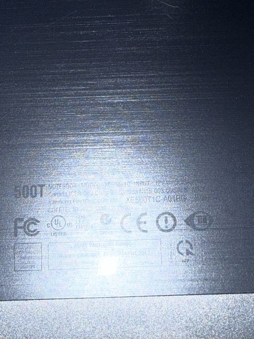 Samsung ATIV XE500T1C - таблет