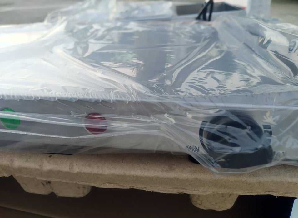 Уред за загряване на храна бюфет топла витрина бен мари 300W 4 к-ра