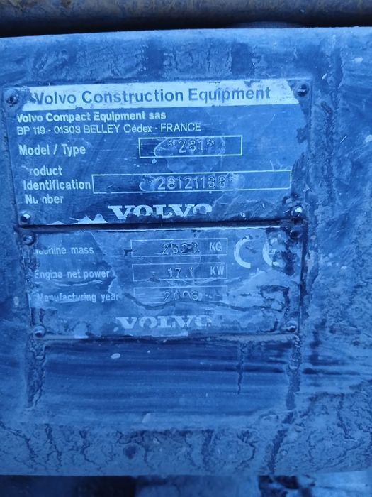 Vând mini excavator Volvo EC25