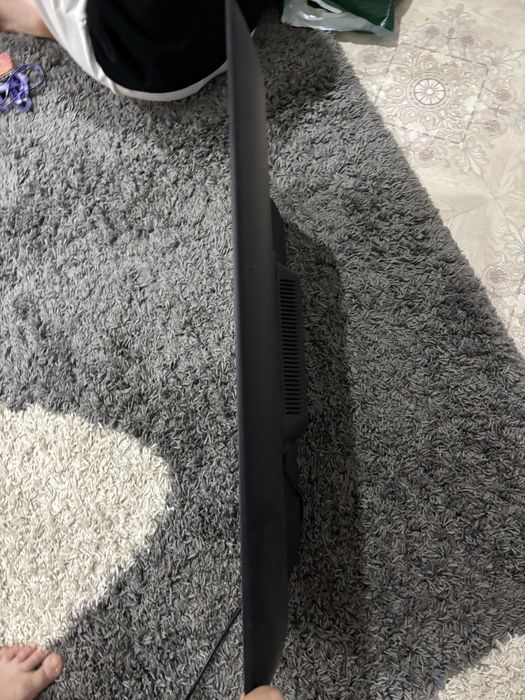 Продам смарт телевизор