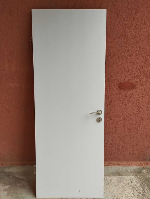 Интериорни врати