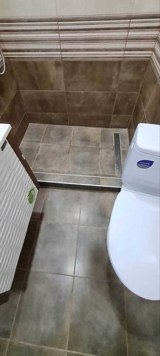 Лепене на плочки и ремонт на бани