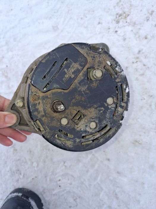 Продам генератор и карбюратор