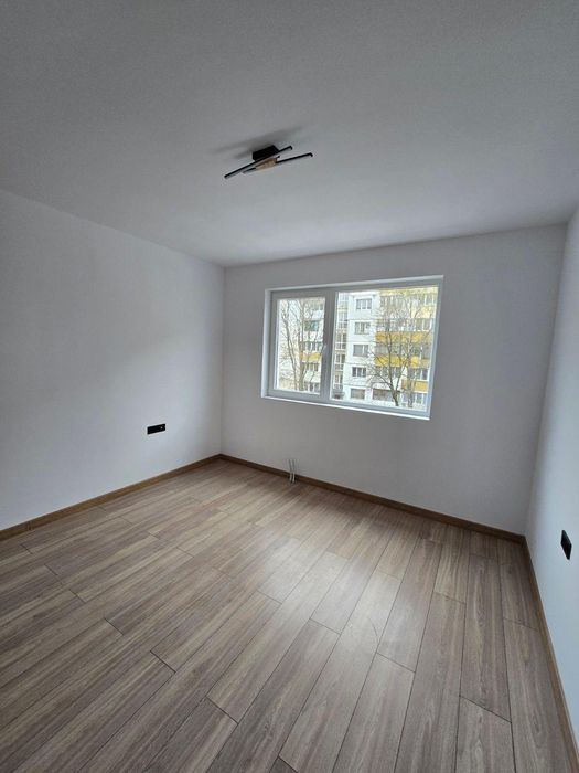 Тристаен апартамент с АКТ 15 в ж.к. Обеля 2