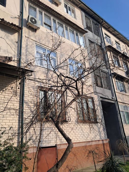 Kvartira sotiladi. 3 xona 75kv.