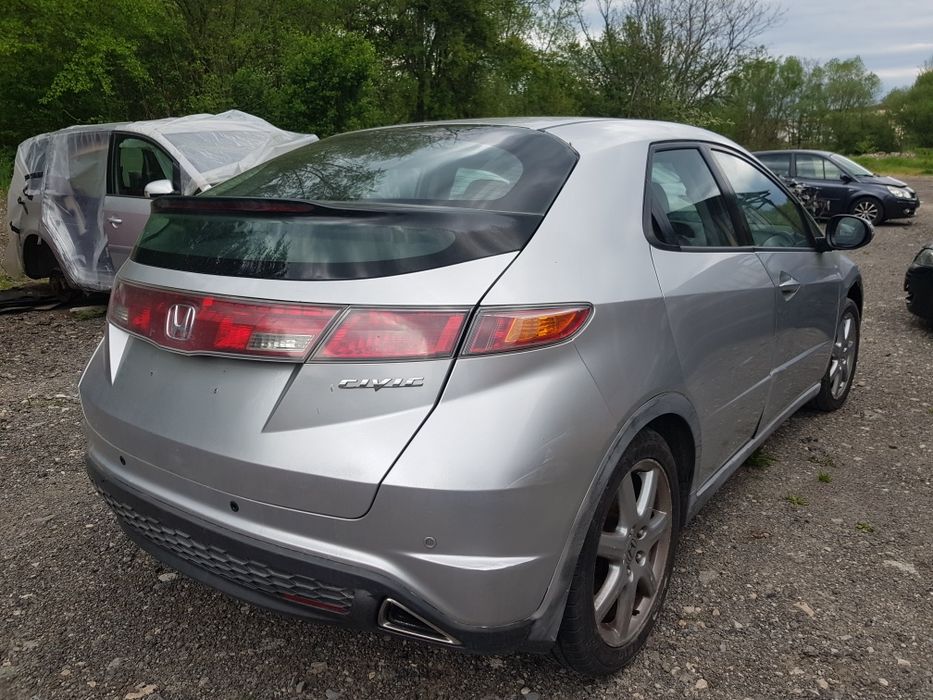 На части! Honda Civic VIII 2.2 D 140 HP Хонда Сивик 8 2.2 дизел