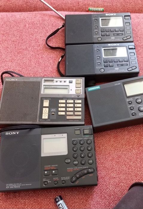 Lot 5 radiouri sangean sony cu mici probleme