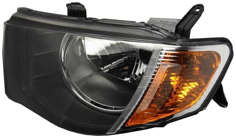 Far stanga/dreapta Mitsubishi L200 an 2006-2010 , faruri noi