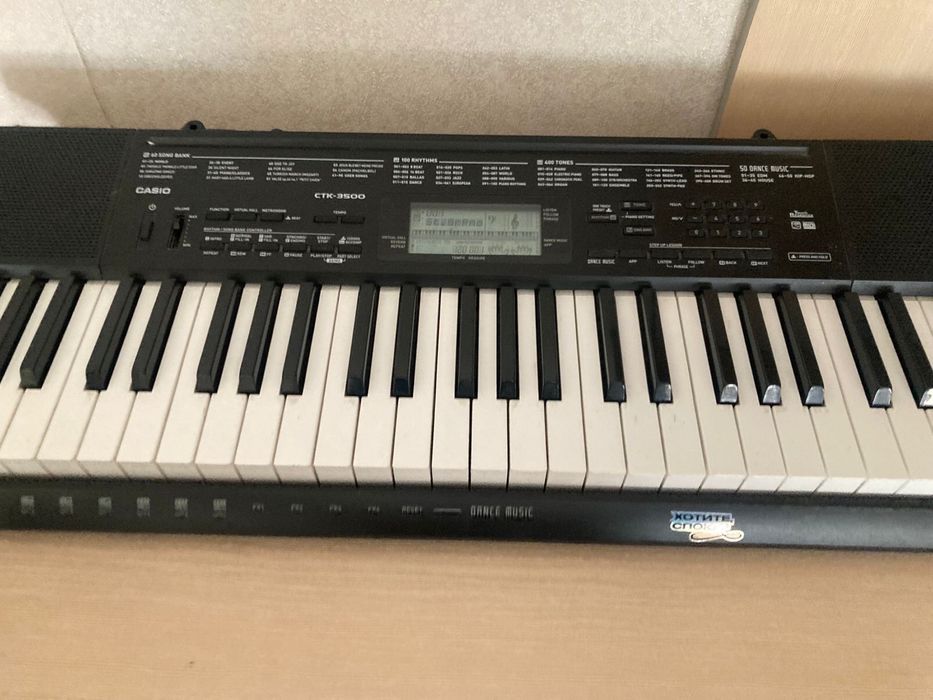 Синтезатор CASIO