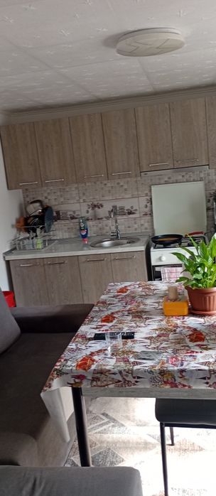 Vând casă  2 camere