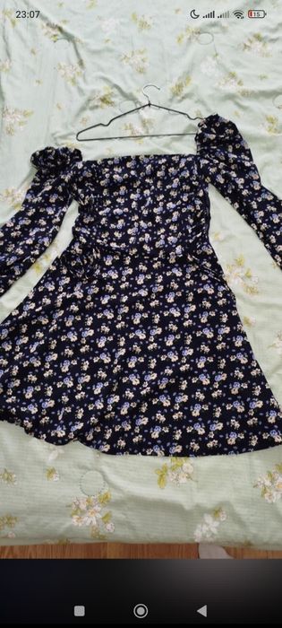 Продам новые платья 2000