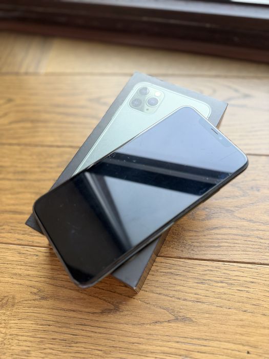 Продам iphone 11 pro max 256gb