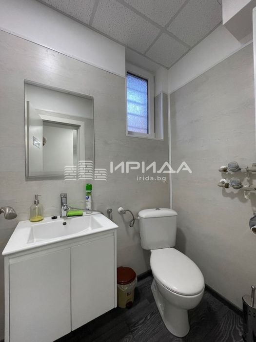 Четиристаен апартамент на ул.Оборище