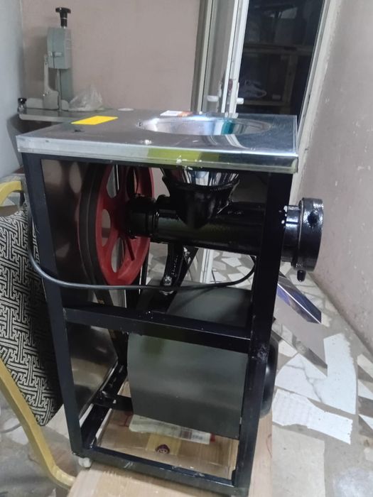 Производственная мясорубка