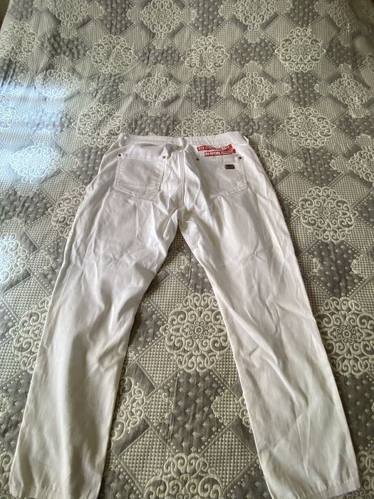 Джинсы отдам бесплатно унисекс