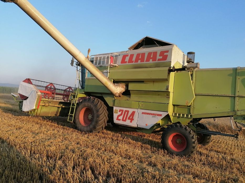 Vând Combina Claas