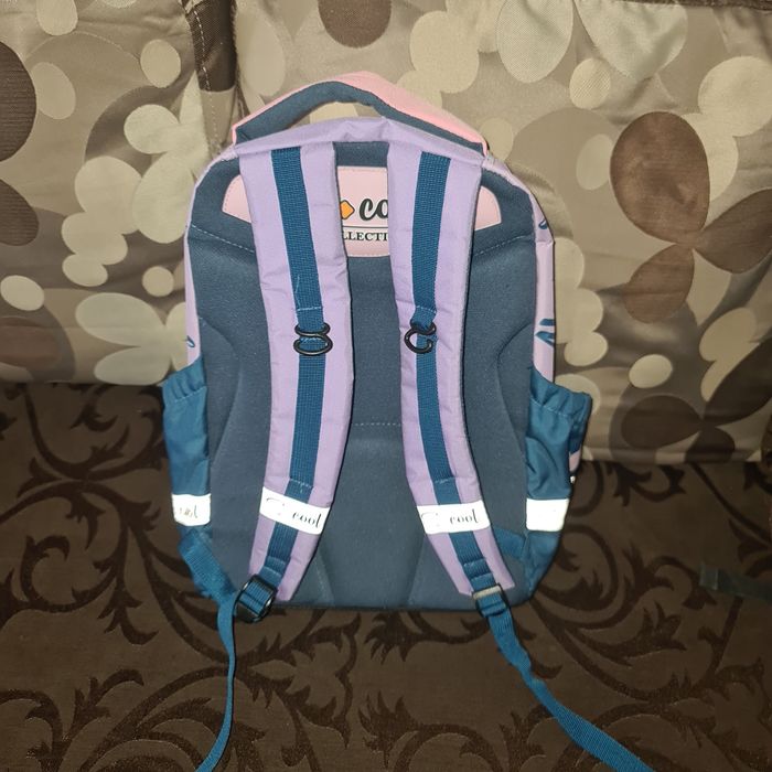 Vând ghiozdane fete