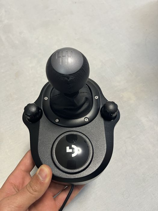 G29 driving force (playstation,logitech)