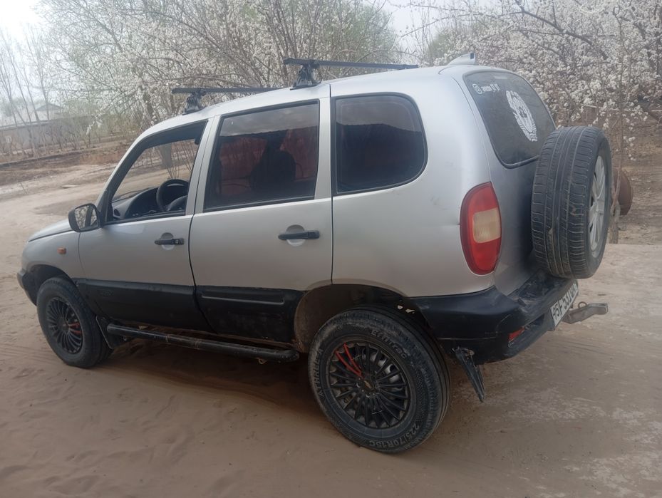 Нива Шевроле сотилади метан газ.2007йил.тиркамаси 2020йил.