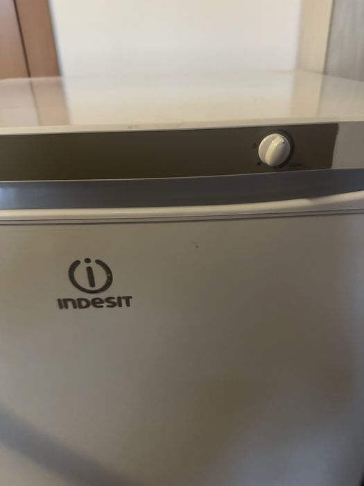 Морозильник indesit