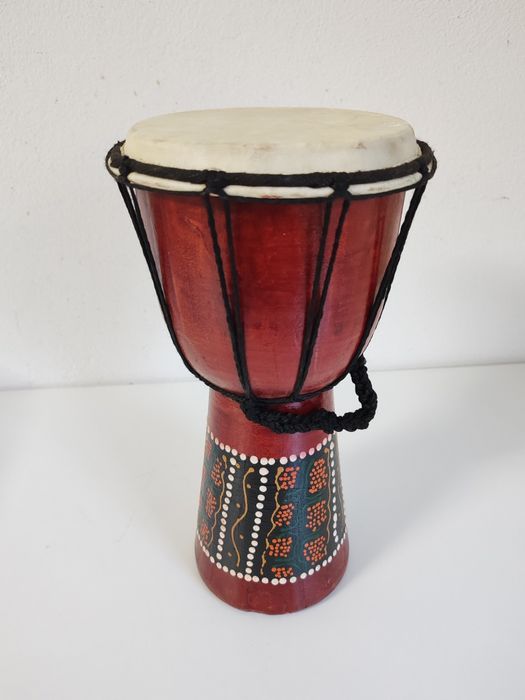 Tobă djembe 30 cm, realizată din lemn masiv