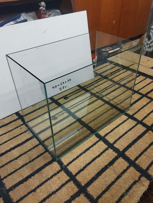 Продам новый аквариум на 27 литров